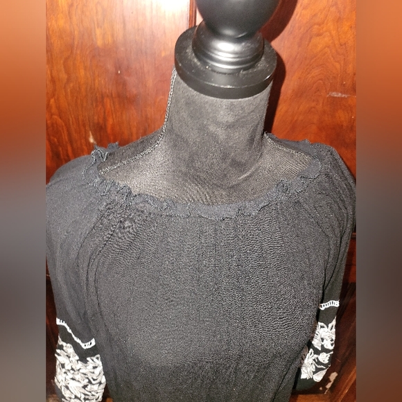 Women's Blouse size m - Picture 3 of 6